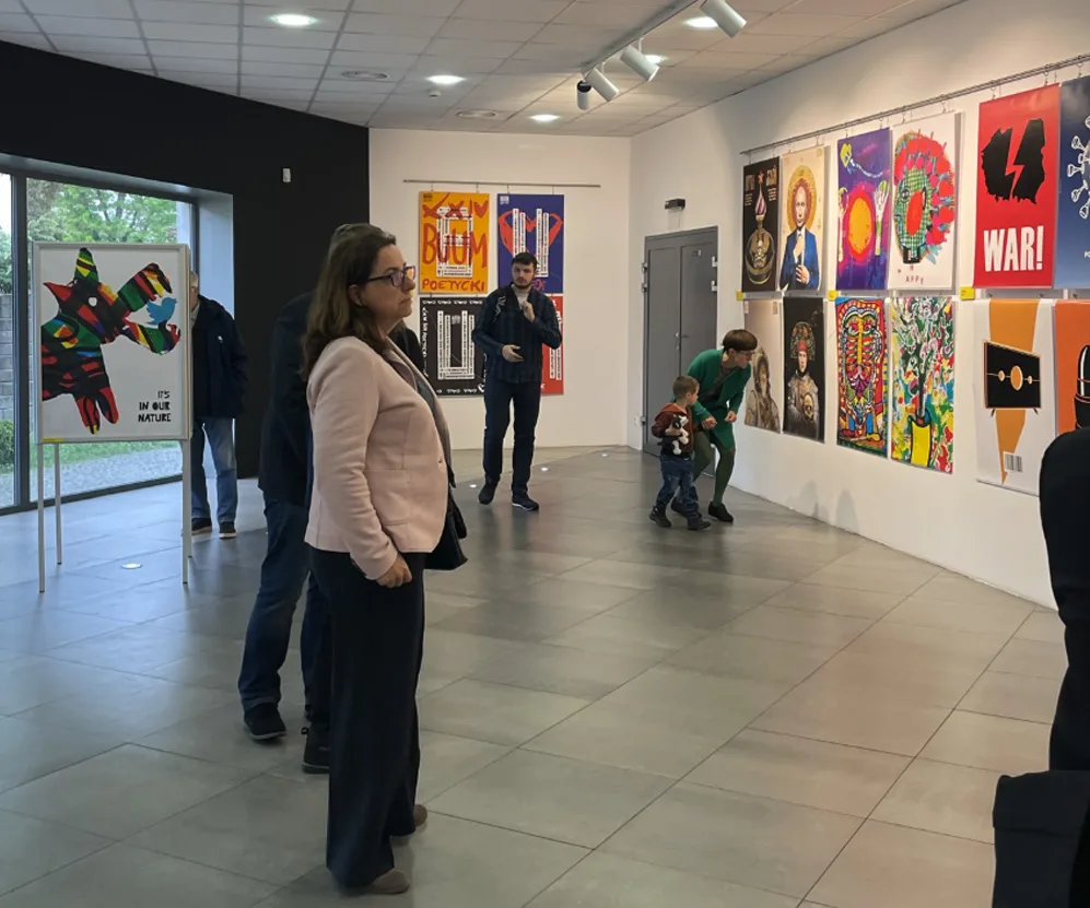 Cykl plakatów BUUM/Galerii Dworzec Zachodni, Akademickie Centrum Kultury i Sztuki Od Nowa/Toruń